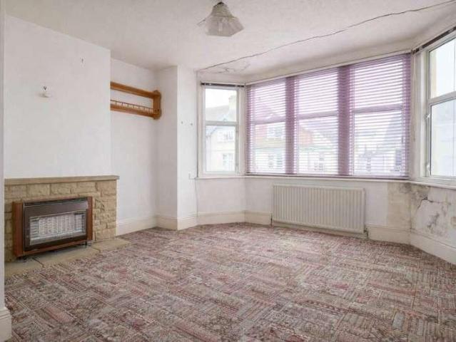 Flat for sale in Weston-super-mare, North Somerset