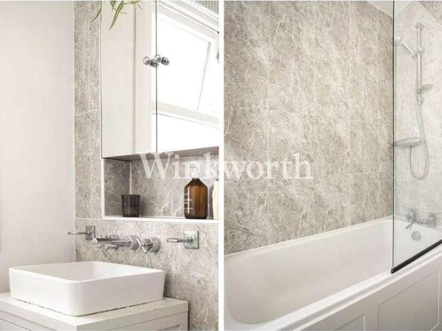 Flat for sale in Greater London