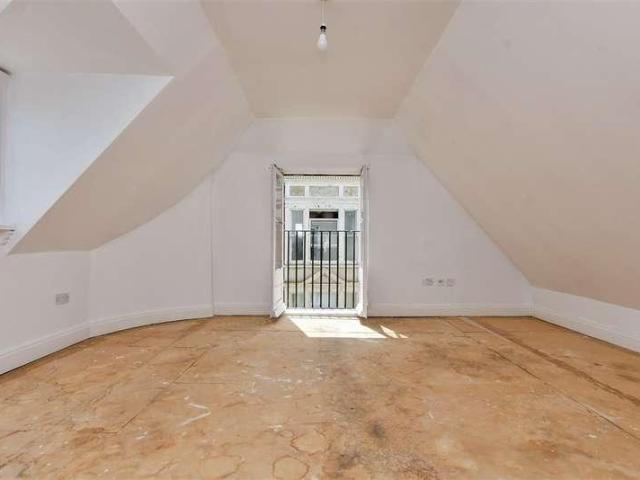 Flat for sale in Margate Old Town, Acol