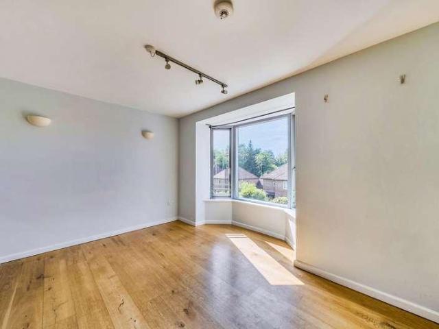 Flat for sale in Cross In Hand, East Sussex