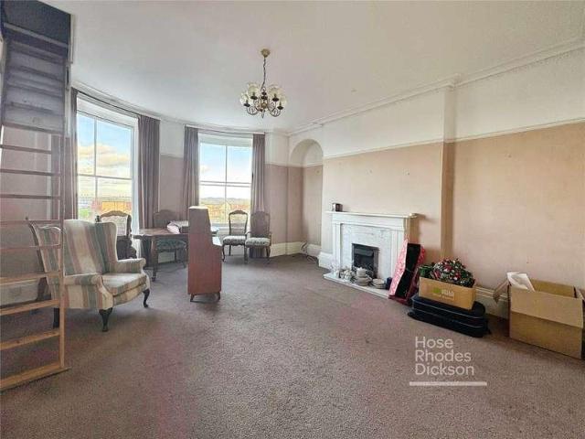Flat for sale in Oakfield, Ryde