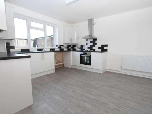 Flat for sale in Essex