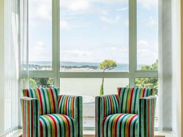 Flat for sale in Canford Cliffs, Poole