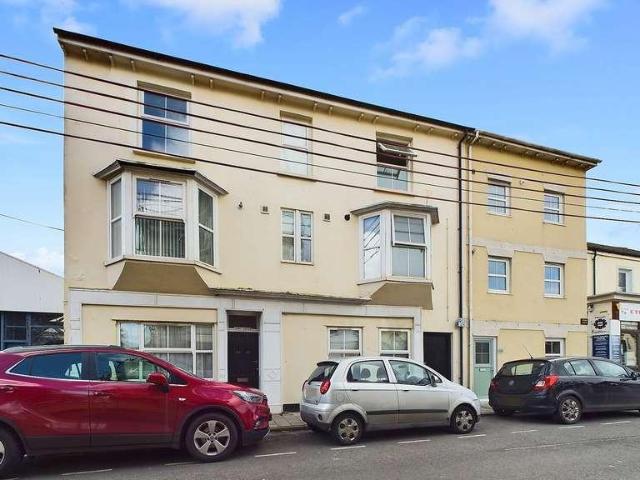 Flat for sale in Seaton, Budlake