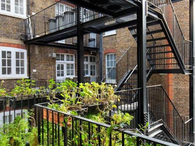 Flat for sale in Marylebone, Greater London