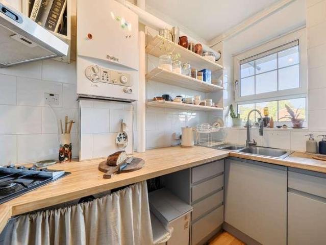 Flat for sale in Tanners Hill Estate, Greater London