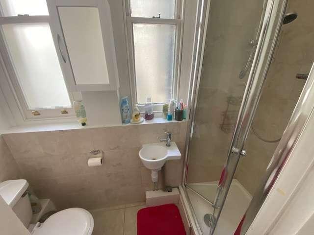 Flat for sale in West Kensington, Greater London
