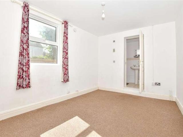 Flat for sale in Brompton, Gillingham