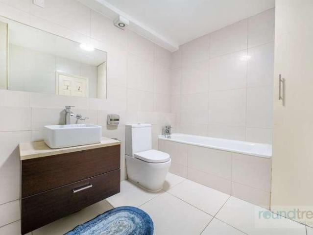 Flat for sale in Hendon Central, Greater London