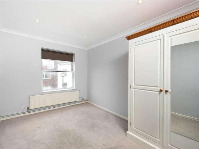 Flat for sale in Pimlico, Greater London