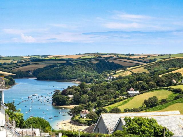 Flat for sale in Strode, Devon