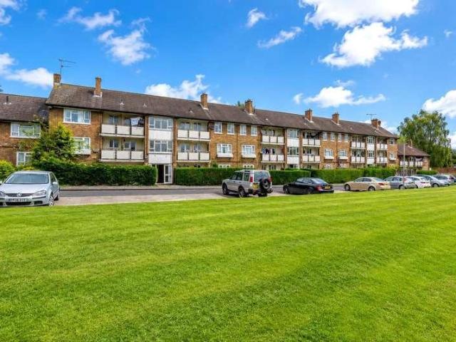 Flat for sale in Westfield, Woking