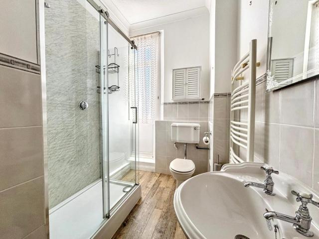 Flat for sale in Central, Heathlands