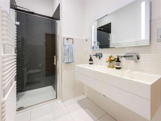 Flat for sale in Gospel Oak, Greater London