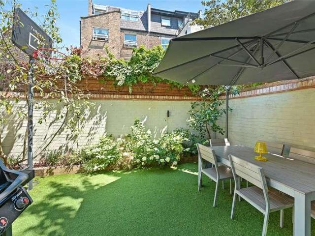 Flat for sale in W12, Cat Hill