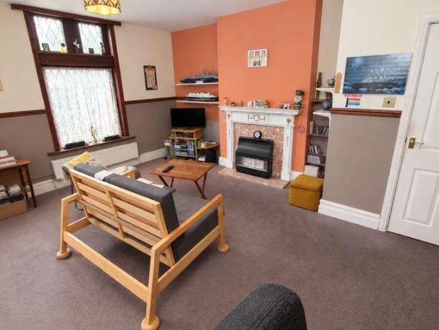 Flat for sale in Walsden, West Yorkshire