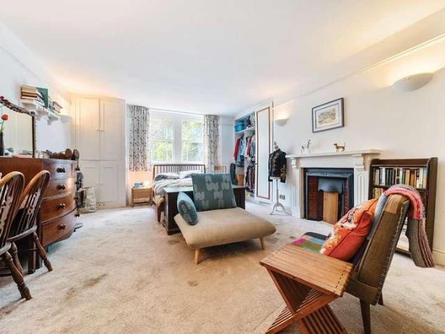 Flat for sale in Clifton, Bristol