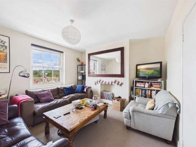 Flat for sale in Bethnal Green, Greater London