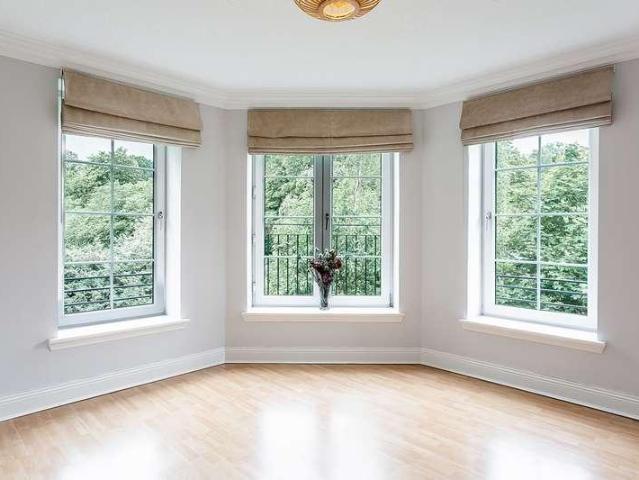 Flat for sale in Canonmills, Scotland