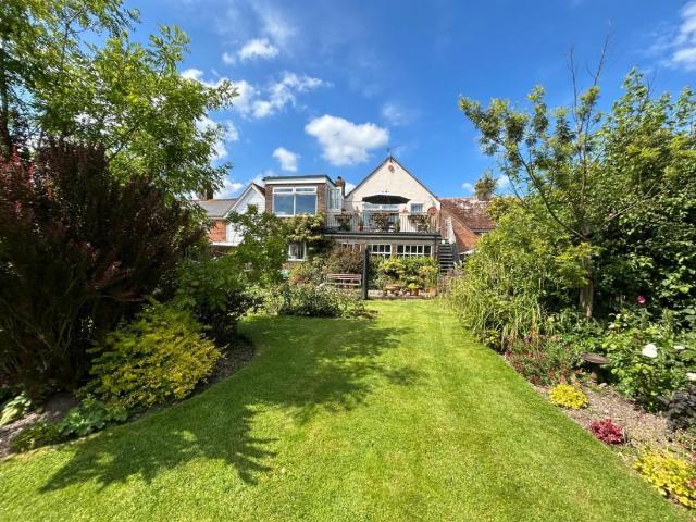 Flat for sale in Bridgefield, Kent
