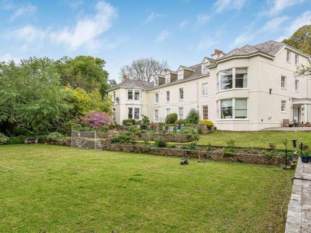 Flat for sale in Strode, Devon