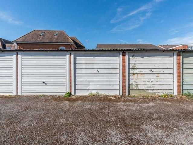 Flat for sale in Fleetend, Fareham