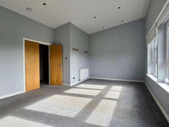 Flat for sale in Sighthill, Scotland