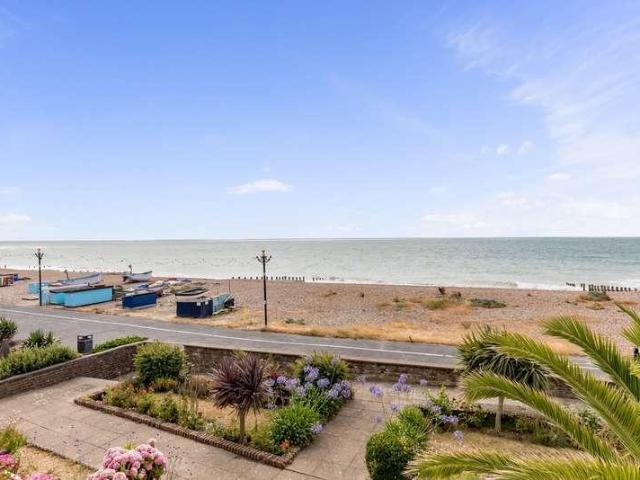 Flat for sale in Worthing, West Sussex