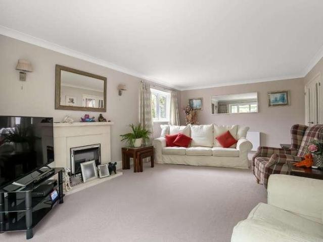 Flat for sale in Salisbury, Wiltshire