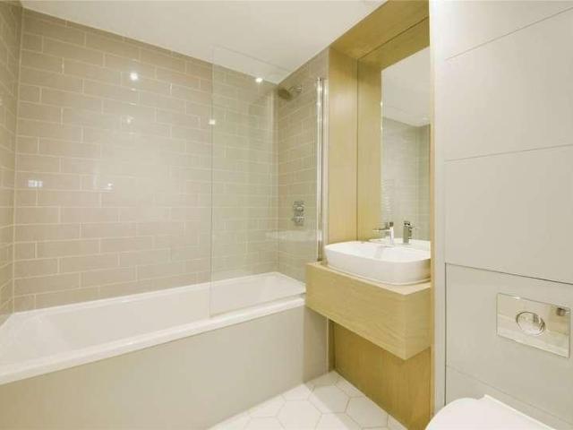 Flat for sale in London Borough of Waltham Forest, Greater London