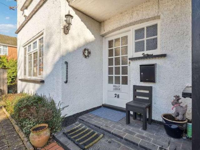 Flat for sale in Chalfont St. Peter, Denham