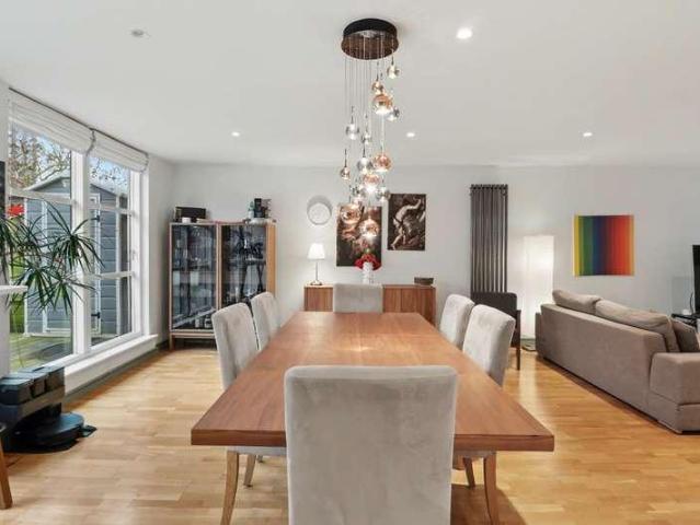 Flat for sale in City Centre, Georgia