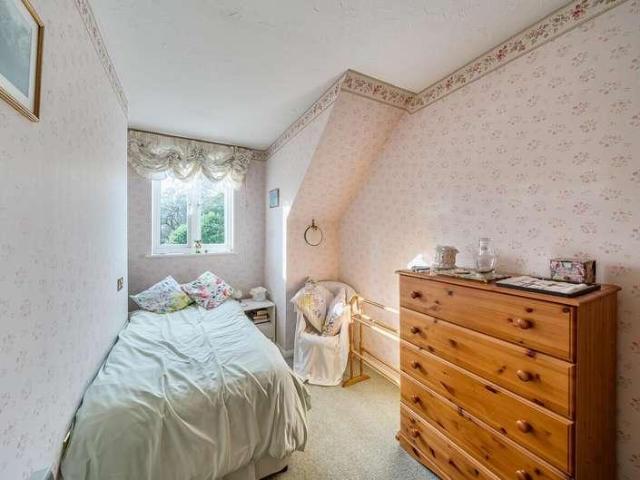 Flat for sale in London, Isle Of Man