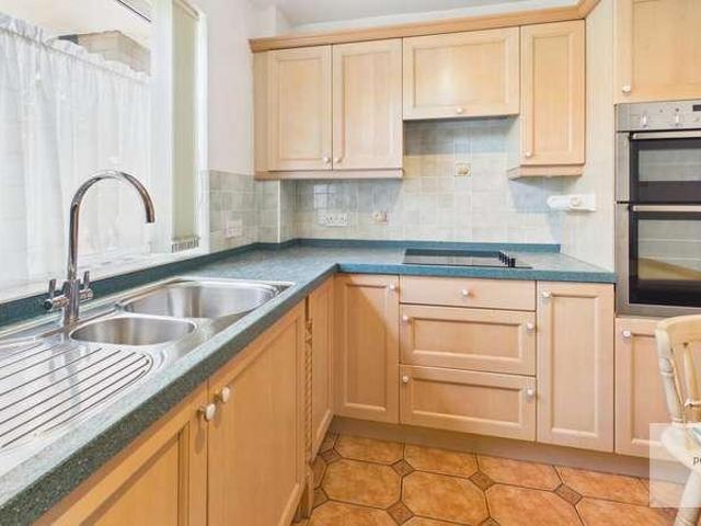 Flat for sale in Park Lane, Bury