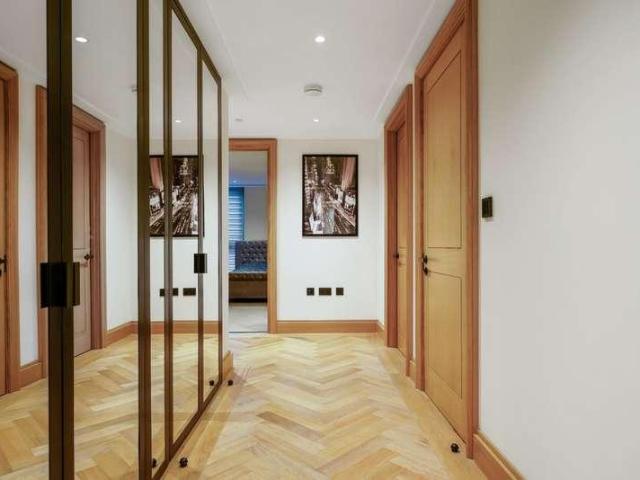 Flat for sale in Greater London