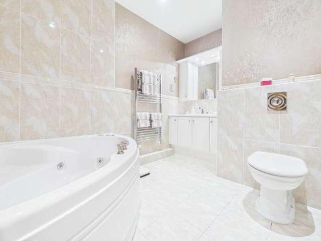 Flat for sale in Arnside