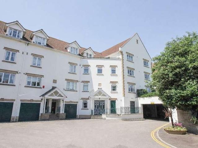 Flat for sale in Weston-super-mare, North Somerset