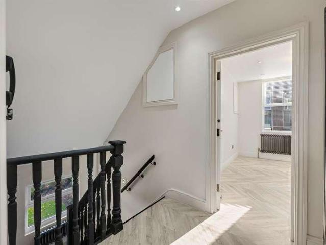 Flat for sale in London Borough of Bromley, Greater London