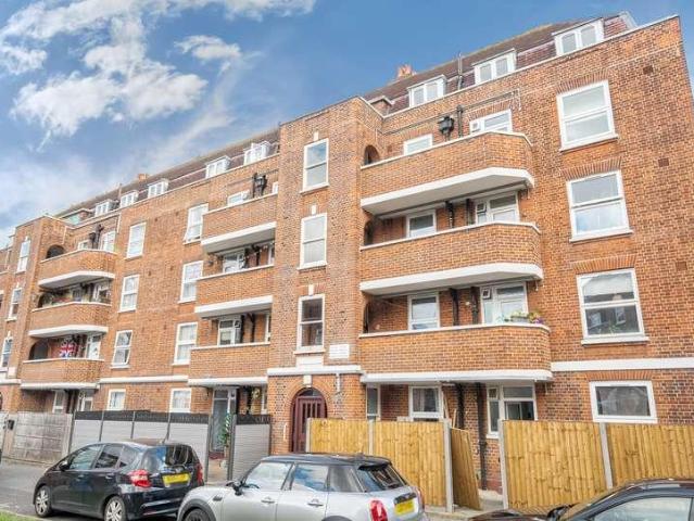 Flat for sale in London Borough of Merton, Greater London