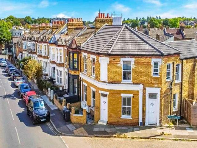Flat for sale in London Borough of Lewisham, Brockley
