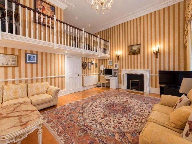 Flat for sale in City of Westminster, Greater London