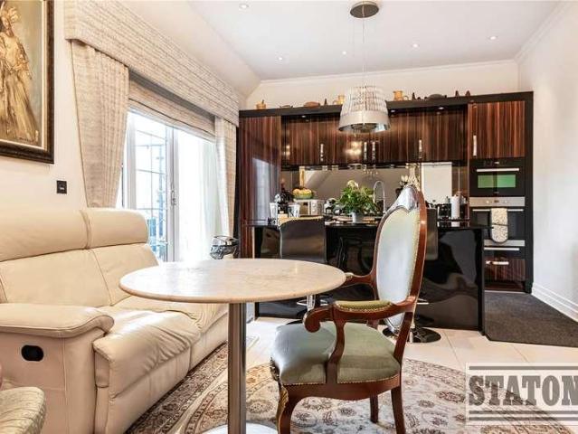 Flat for sale in Greater London