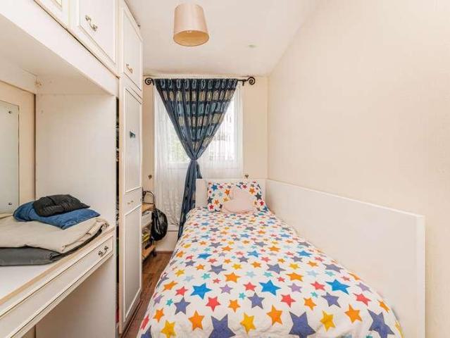 Flat for sale in Greater London