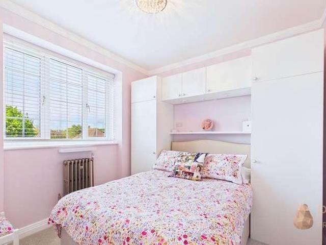 Flat for sale in West Worthing, Worthing