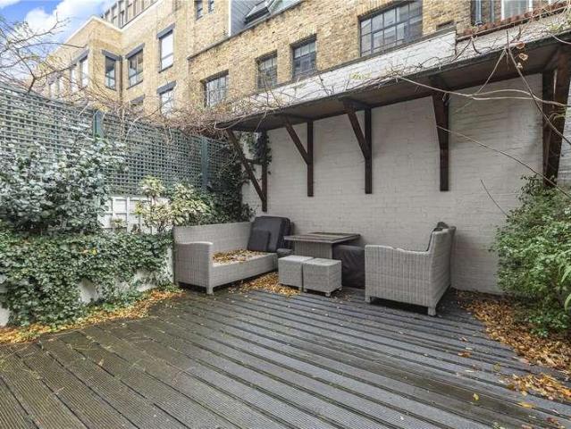 Flat for sale in Clerkenwell, Greater London