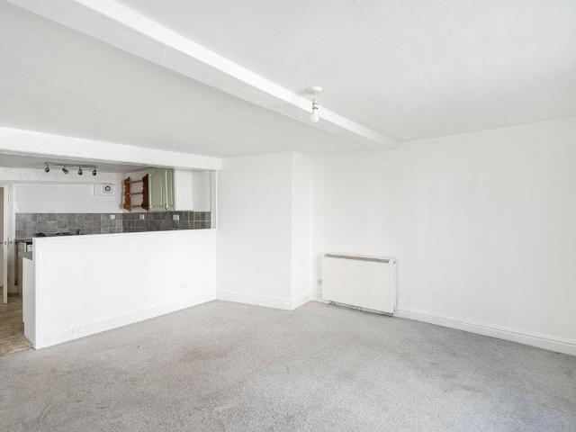 Flat for sale in Strode, Devon