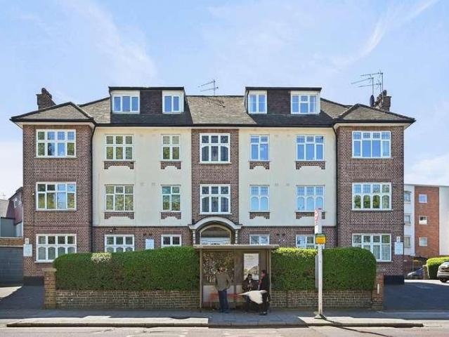Flat for sale in Dollis Hill, Greater London