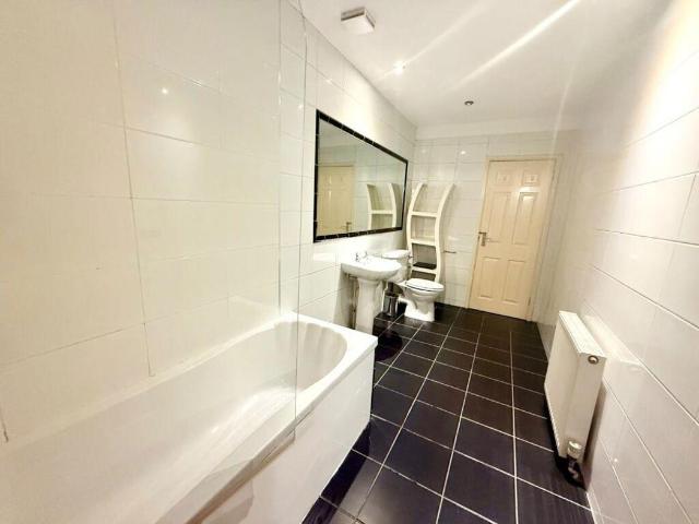 Flat for sale in Lace Market, City of Nottingham