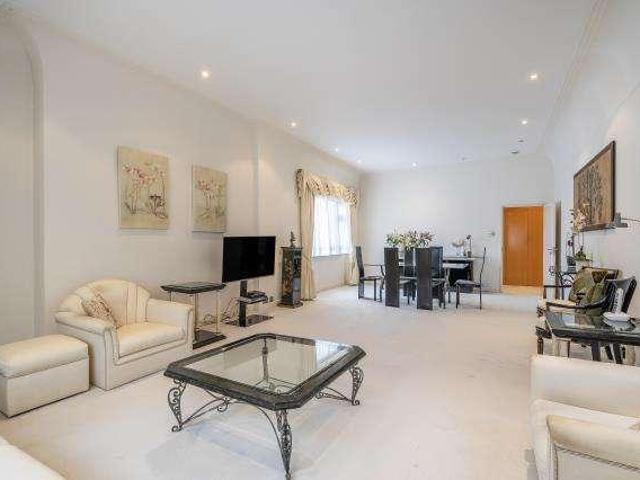 Flat for sale in Belsize Park, Primrose Hill