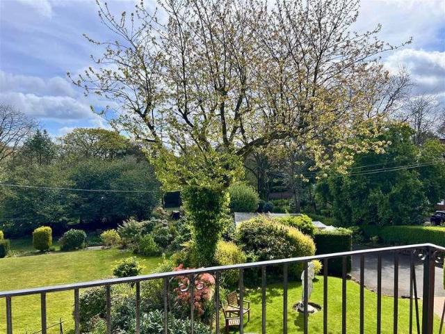 Flat for sale in South Cliff, Kepwick